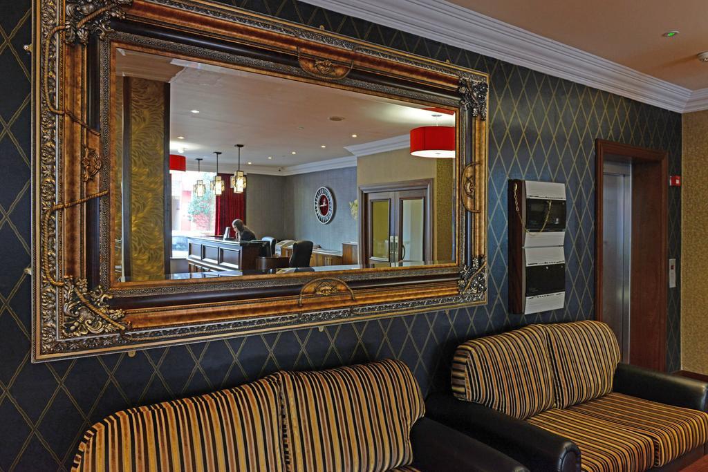 Dillon'S Hotel Letterkenny Exterior photo